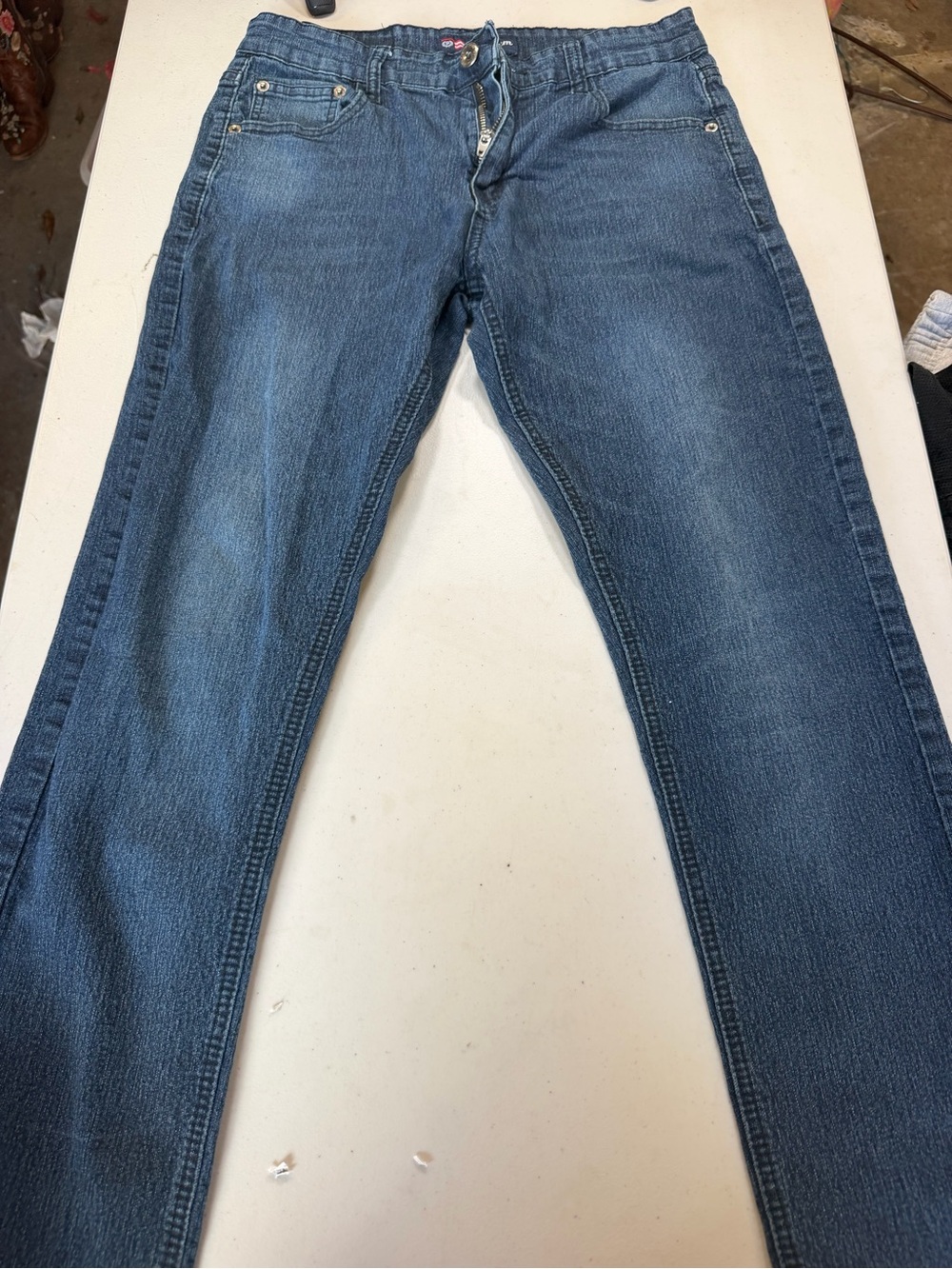 Women’s Blue Denim Phat Farm stretchy jeans